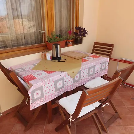 Kostadinov Проживание в семье Поморие