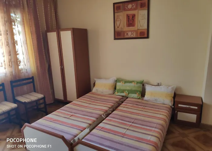 Частна квартира Kostadinov *