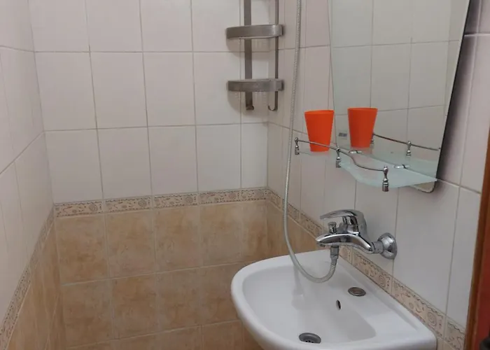 Kostadinov Проживание в семье *